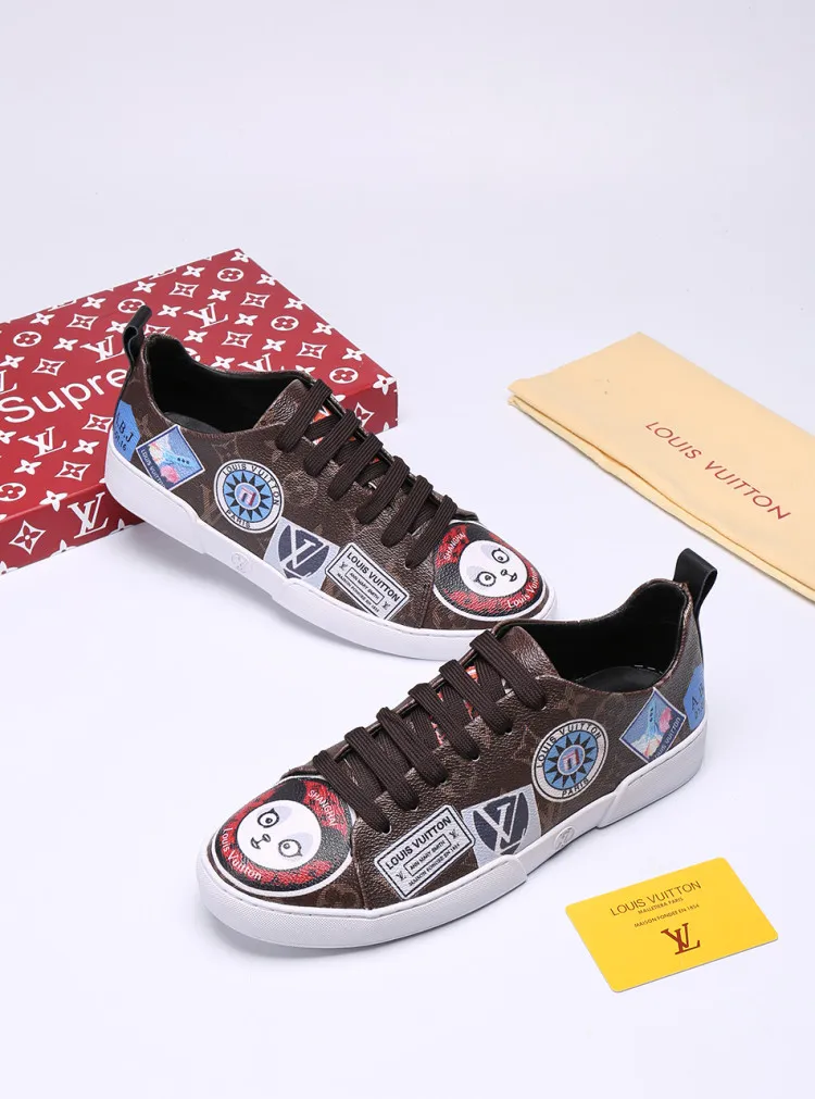 Factory price: 360💰【LV】Animal series limited edition low-top sports shoes for men, L classic print, new autumn and winter style, original replica, 1:1 Counter quality, the fabric is Italian 🇮🇹 imported cowhide ➕🇮🇹 pure sheepskin lining ➕ original outsole, 🔍🔍 high quality, you can go in and out of the counter at will, welcome to compare, the outsole line will never be unglued, all sellers are welcome to sell in the picture above, can be shipped in one piece, code number: 38-44 (45 codes can be customized)